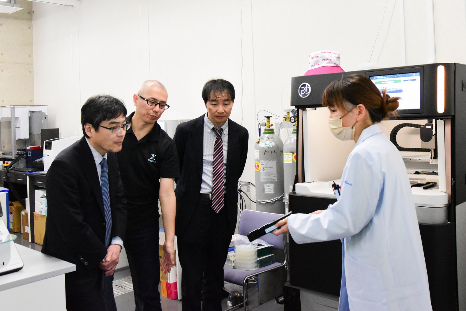 Mr. Yota Ono, Commissioner of the Japan Patent Office, honored us with a visit.